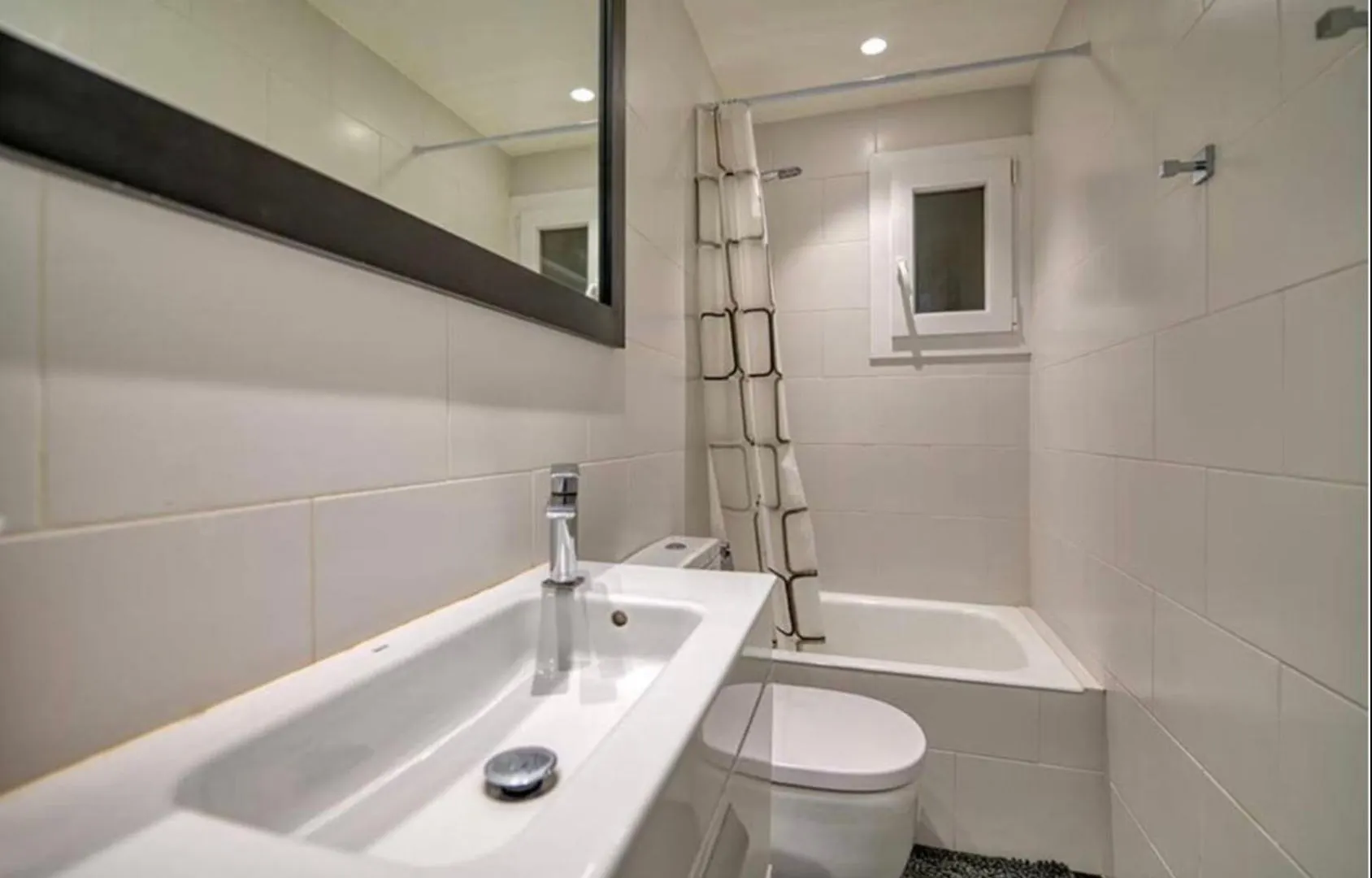 Apartment With Pool And Tennis Courts In Calella De Palafrugell