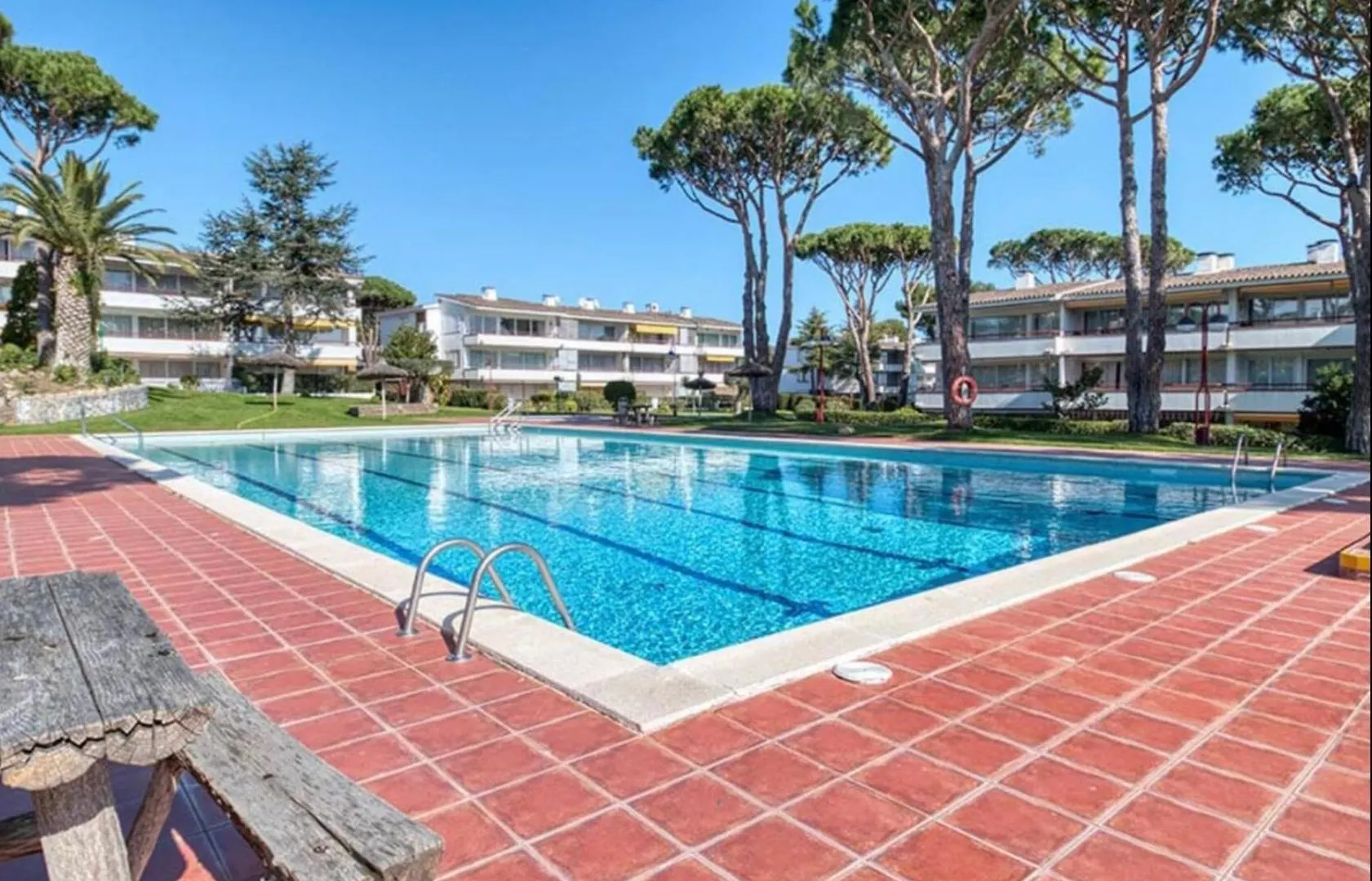 Apartment With Pool And Tennis Courts In Calella De Palafrugell
